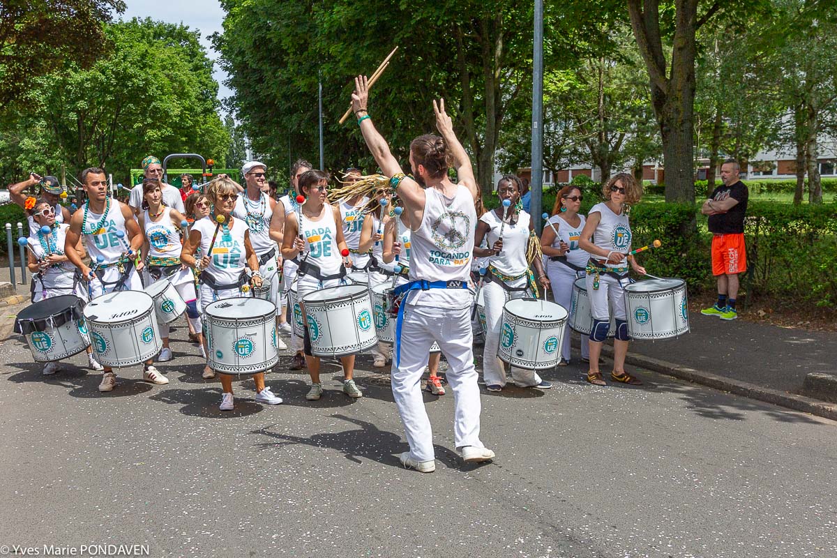 Carnaval de ris orangis avec les Badaue Batucada